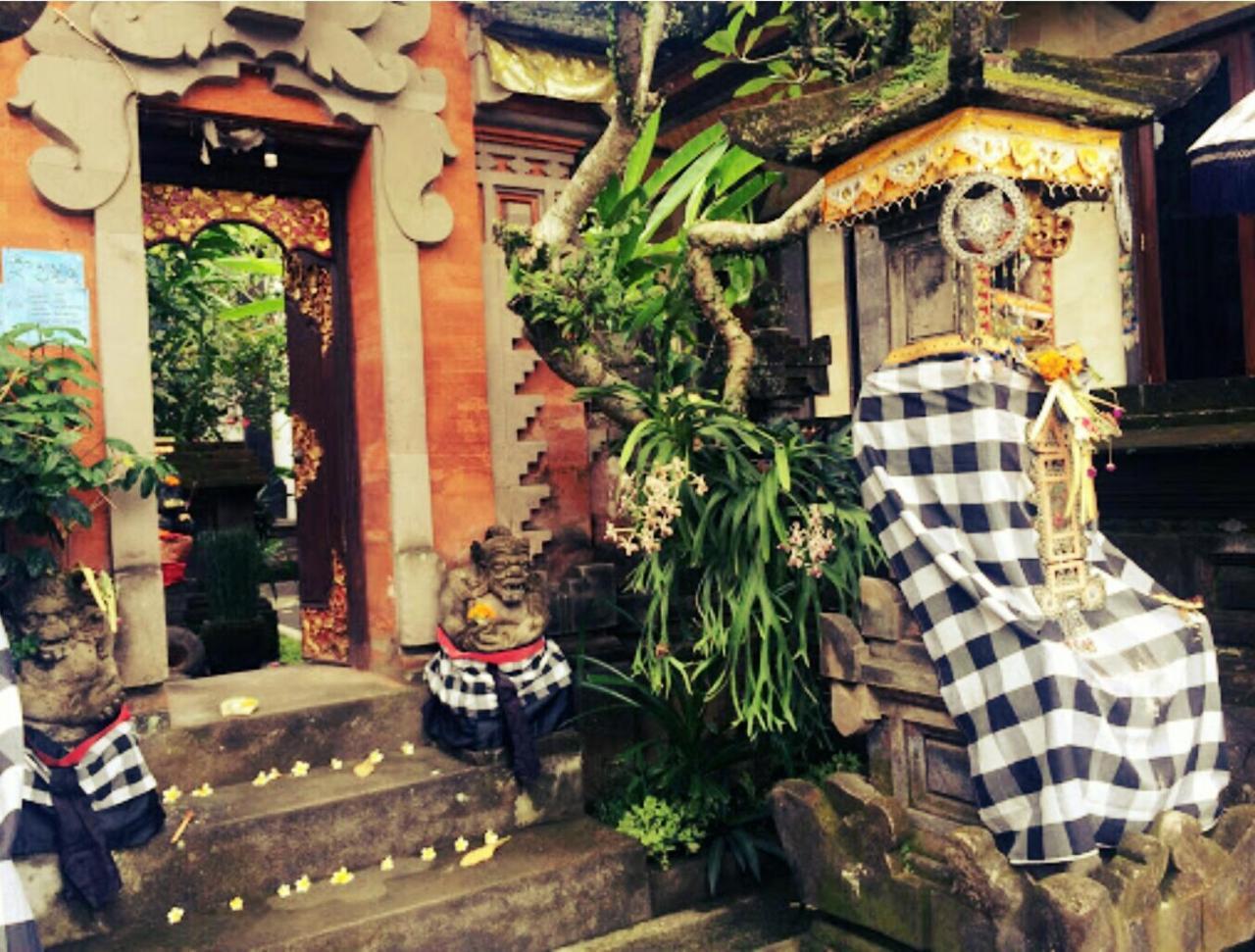 Pondok Ayu Homestay Ubud Buitenkant foto